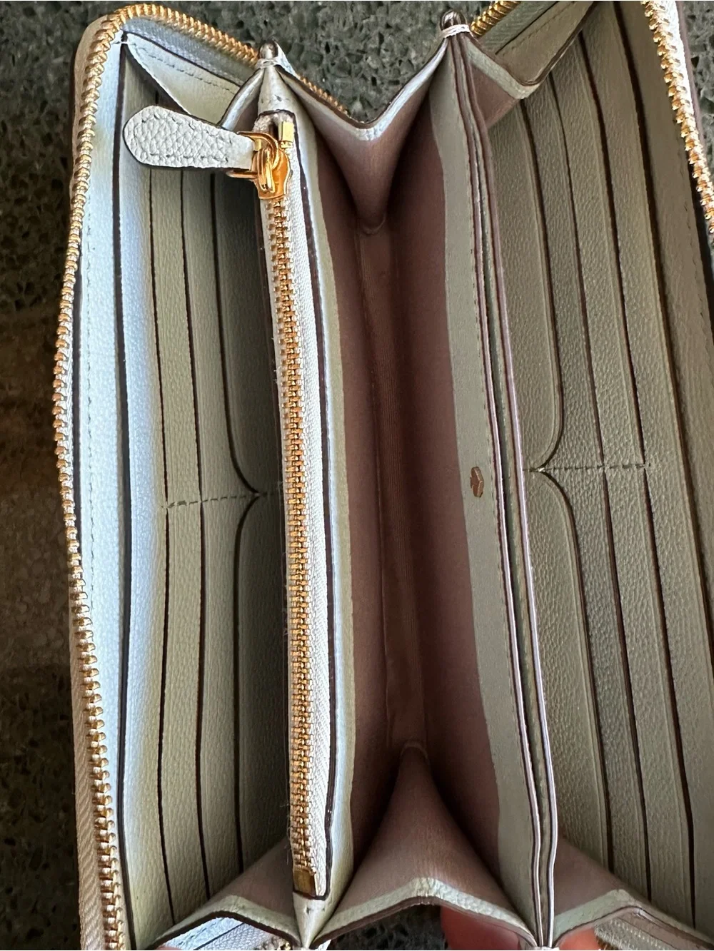 Kate Spade New York Toujours Continental Zip Around Wallet Blue Mist EXCELLENT